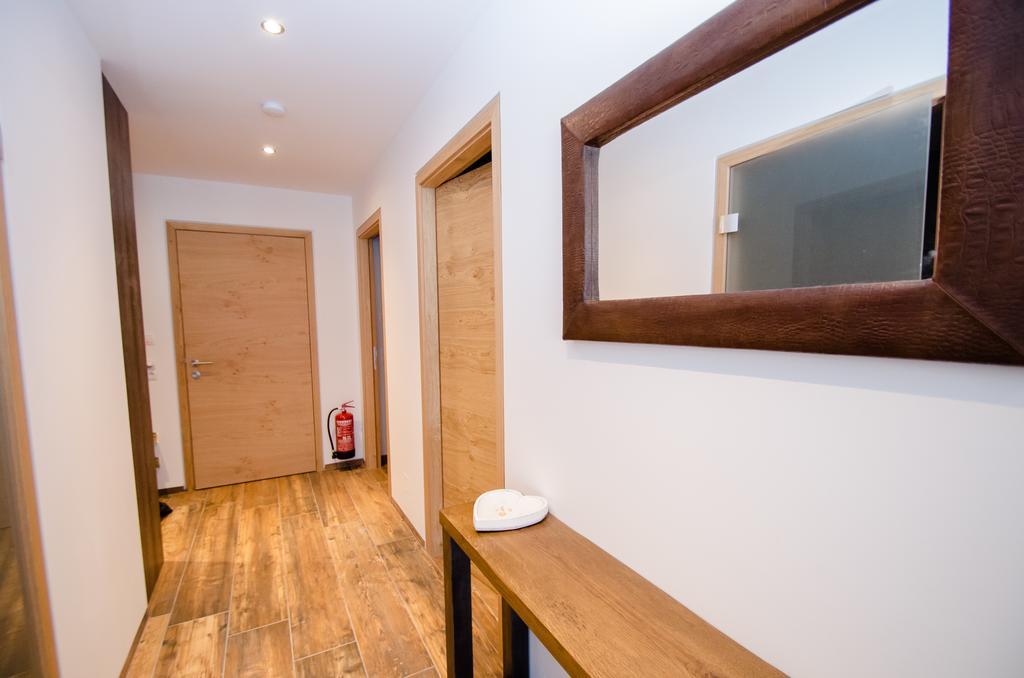 Superb Alpine Lodges By All In One Apartments Zell am See Exterior photo