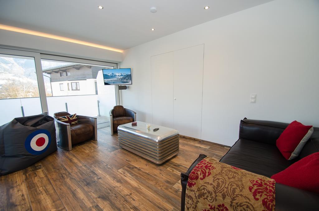 Superb Alpine Lodges By All In One Apartments Zell am See Exterior photo